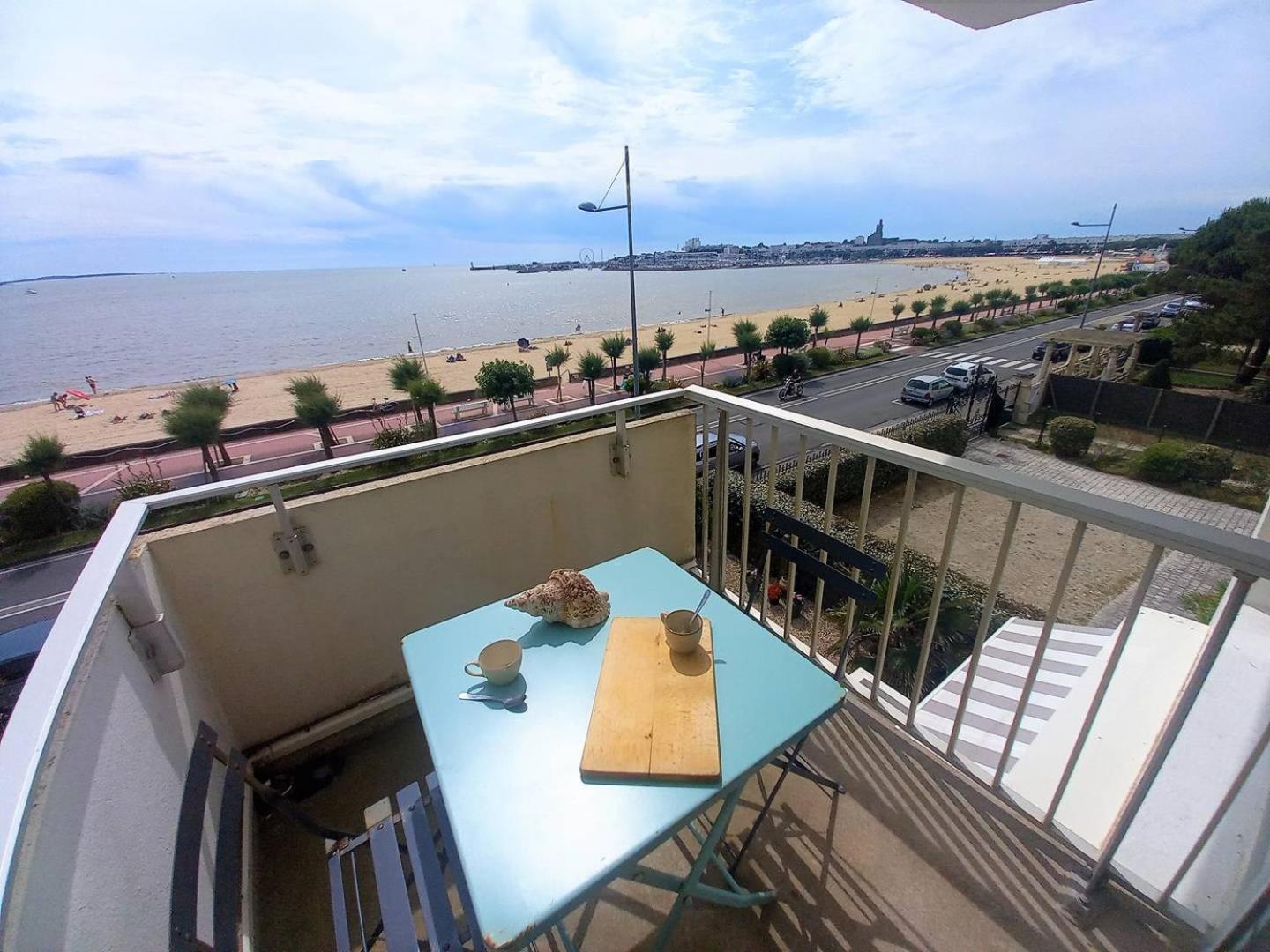 Royan - Vue Mer Pour Cet Appartement Face A La Plage - Grande Conche Kültér fotó